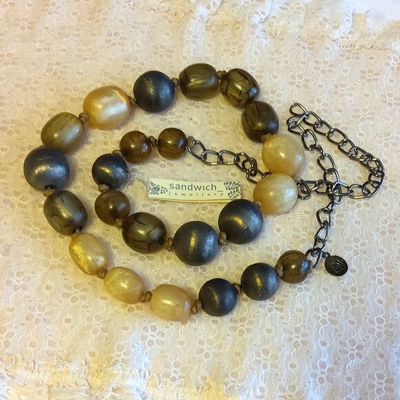 Vintage NEW sandwich jewellery Large Gray Tan Beads VTG Art Deco Long Necklace - Picture 2 of 7